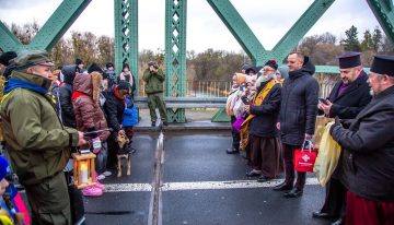 Betlejemskie Światło w Zosinie – przekazanie Światła skautom z Ukrainy